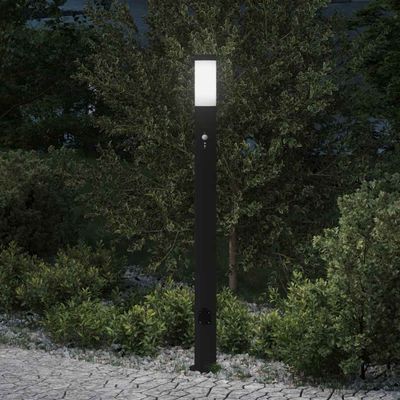 vidaXL Stĺpikové svietidlo so senzorom a zásuvkou 110 cm nehrdzavejúca oceľ IP44