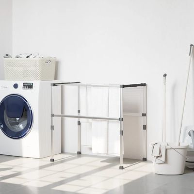 vidaXL Sušiak na bielizeň 83x(50-55)x(40-85) cm hliník