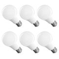 LED žiarovka Basic A60 / E27 / 8,8 W (60 W) / 806 lm / Teplá biela