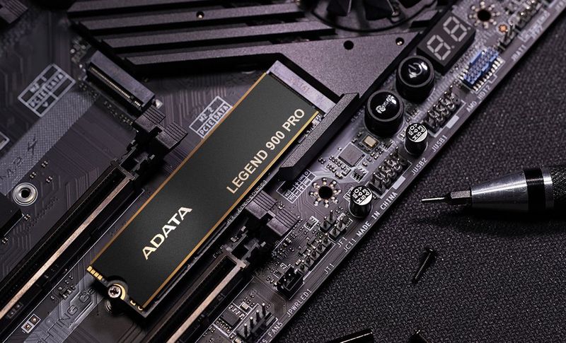 ADATA LEGEND 900 PRO 1TB SSD / Interní / PCIe Gen4 x4 M.2 NVMe / 2280