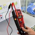 Skúškačka napätia UNI-T UT18E