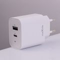 Nabíjačka Maxlife MXTC-06-20AC PD QC 1x USB-C 1x USB 20W biela + kábel USB-C - Lightning 20W