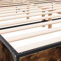 vidaXL Posteľný rám dymový dub 200x200 cm kompozitné drevo a kov