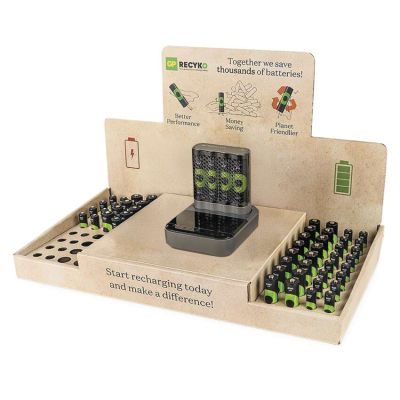 Stojan GP ReCyko Standard / 1×nabíjačka GP + dok / 16×AA + 16×AAA / 1×USB-A adaptér