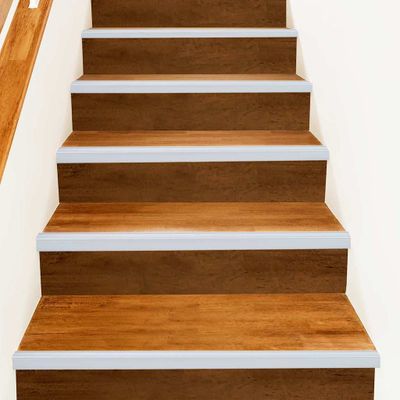 vidaXL Schodové hrany 30 pcs Strieborná 67 x 3 x 2 cm Hliník