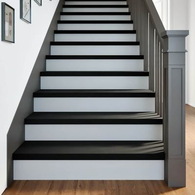 vidaXL Schodiskové stupne 8 ks hnedočierná 100x30x2 cm dubový masív
