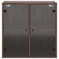 vidaXL Bočná skrinka so sklenenými dvierkami hnedý dub 68x37x68,5 cm