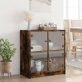 vidaXL Bočná skrinka so sklenenými dvierkami dymový dub 68x37x75,5 cm
