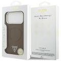 Puzdro Guess Case Magsafe PU Leather Case s trojuholníkovým logom strieborný kovový rám fotoaparátu pre iPhone 17 Pro hnedá
