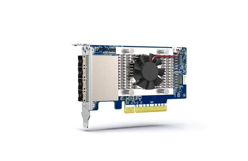 QNAP 4-port miniSAS HD hosť bus adaptér, Broadcom Aero SAS3816, PCIe 4.0 x 8 pre TL SAS JBOD series