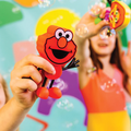 Sada Figúrka Elmo a 2 senzorické svietiace kocky do vody