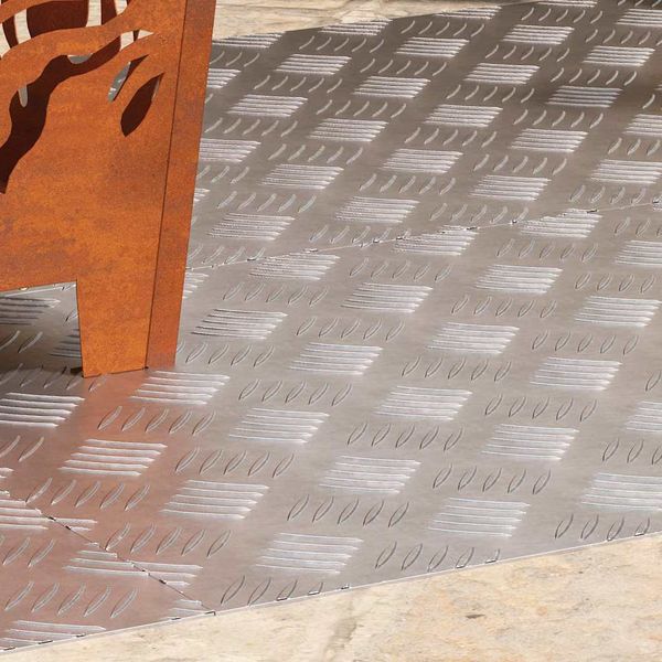 vidaXL Schodový rošt Obdĺžnikový 4 pcs Strieborná 100 x 50 cm Hliník