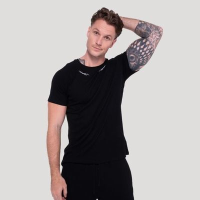 Tričko Tribal Ribbed Black - GymBeam, veľkosť S
