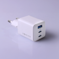 Nabíjačka Forever TC-08-65ACC GaN PD QC 2x USB-C 1x USB 65W biela