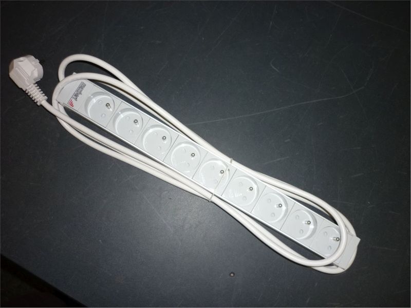 MAXBERT PDU 8x230V, 1U, 19''
