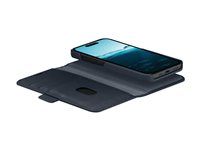 Pouzdro s klopou pro mobilní telefon - kůže s jemnou strukturou z plného zrna - modrá pacifik - pro Apple iPhone 15 Pro Max