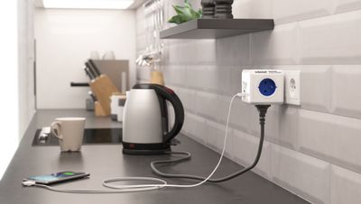Cubenest Powercube Original USB PD 20W, A+C, 4× zásuvka, bílá/modrá, dětská pojistka, uzemnění, max. 16A/250V~3680W Zásuvka, napájecí, vnitrní, 4× zásuvka, 16A, 3680W, 1× USB, 1× USB-C, PD 3.0, 20W, detská pojistka, bílo-modrá