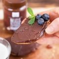 Lieskovoorieškový nugátový krém - Xucker