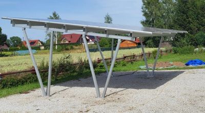 Solárny Carport SAPRO 2A15P hliníkový prístrešok pre 2 autá Solární Carport SAPRO 2A15P hliníkový přístřešek pro 2 auta