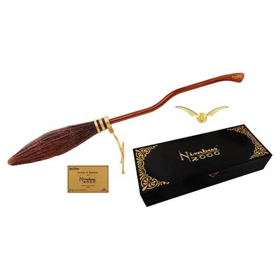 Replika Harry Potter - Metla Nimbus 2000 (so Zlatonkou)