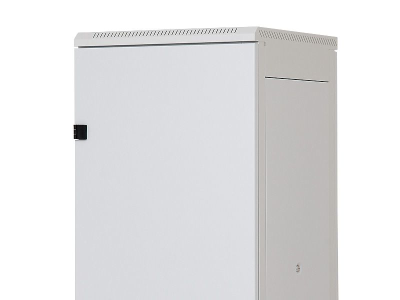 Stojanový rozvádzač 15U (š) 600x (h) 800, plechové dvere