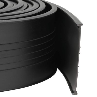vidaXL Tesnenie garážových dverí Čierna 70 x 6 mm 4,5 m PVC
