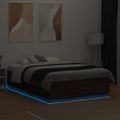 vidaXL Posteľný rám s LED svetlami hnedý dub 135x190 cm kompoz. drevo