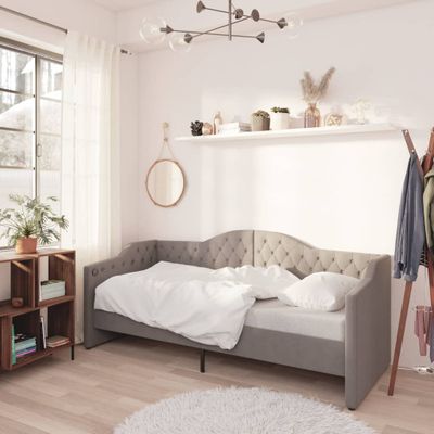 vidaXL Pohovka s matracom a USB bledosivá látková 90x200 cm