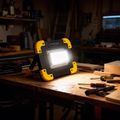 Nabíjateľný LED reflektor PHENOM 18646C 16 W