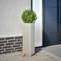 vidaXL Záhradné kvetináče 2 ks trojuholník 30x26x75 cm oceľ
