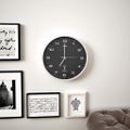 vidaXL Rádiom ovládané nástenné hodiny s pohonom Quartz čierne 31 cm