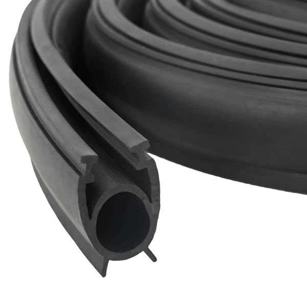 vidaXL Tesnenie garážových dverí Čierna 41 x 33 mm 5,5 m PVC