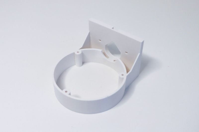 TP-LINK držiak s káblovou krytkou pre kamery VIGI C220/C230/C240 na stenu biely